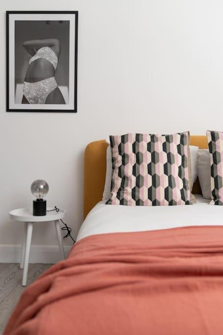 Two Bedroom Apartment By Buonomo Stays Short Lets & Serviced Accommodation In Balham With Balcony Londyn Zewnętrze zdjęcie