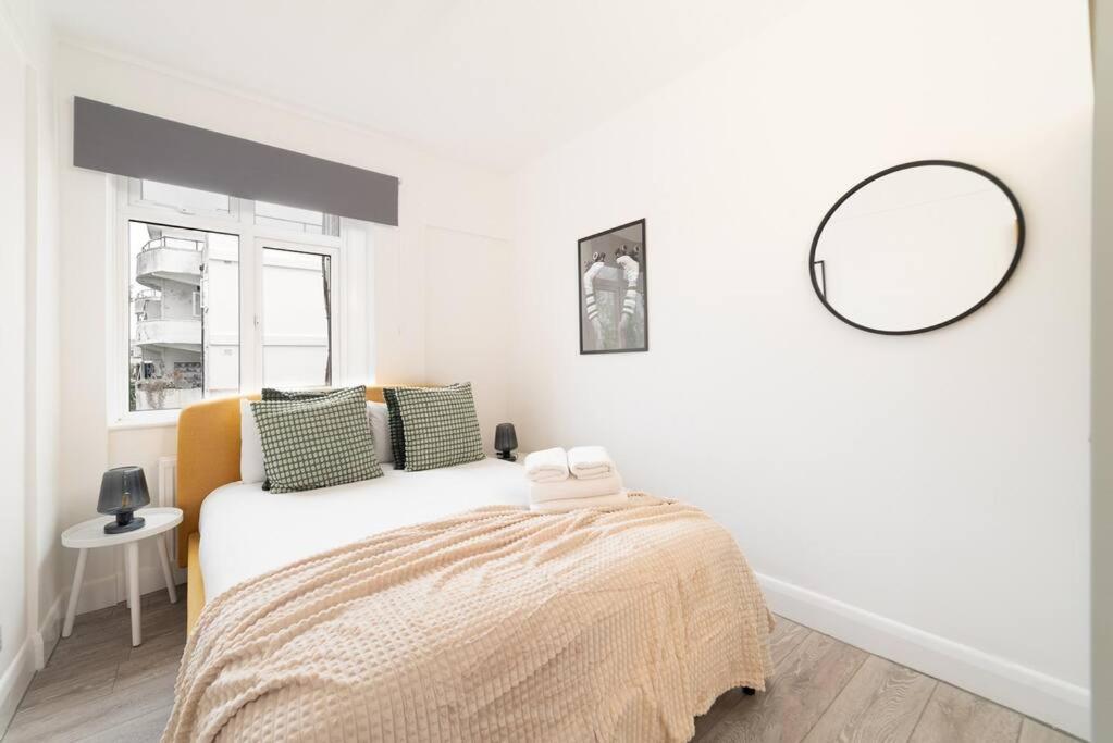 Two Bedroom Apartment By Buonomo Stays Short Lets & Serviced Accommodation In Balham With Balcony Londyn Zewnętrze zdjęcie