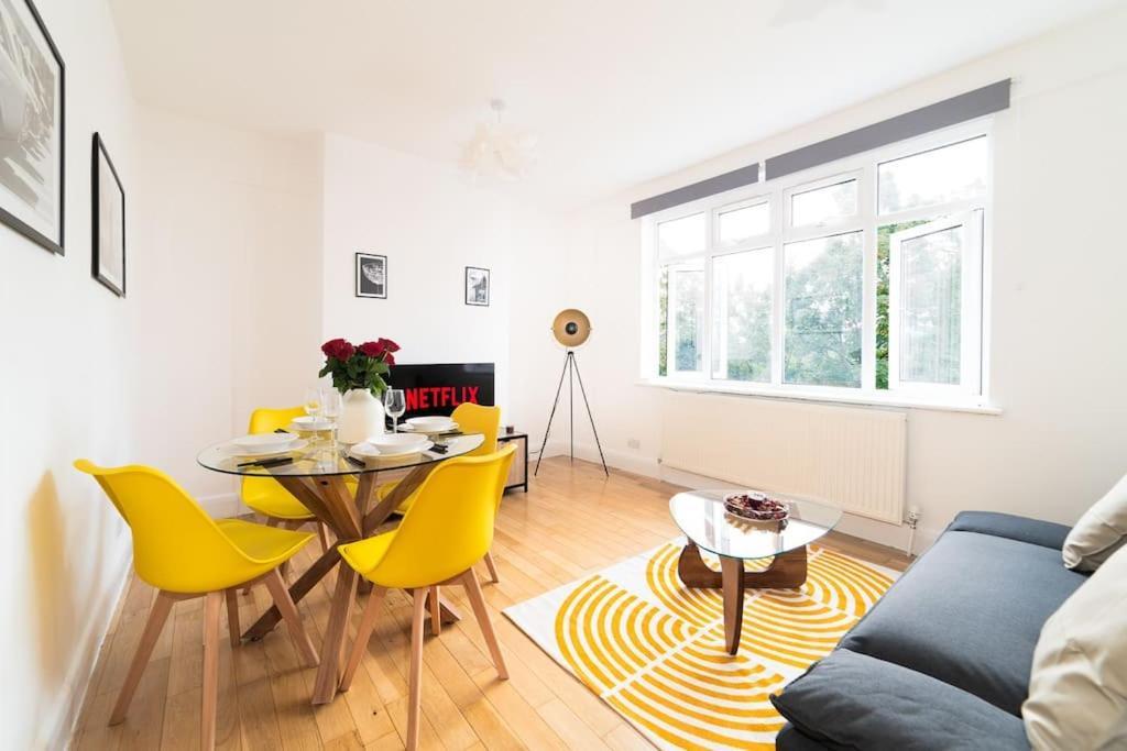 Two Bedroom Apartment By Buonomo Stays Short Lets & Serviced Accommodation In Balham With Balcony Londyn Zewnętrze zdjęcie